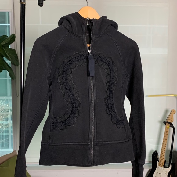 Lululemon Scuba Hoodie Lux Ruffle